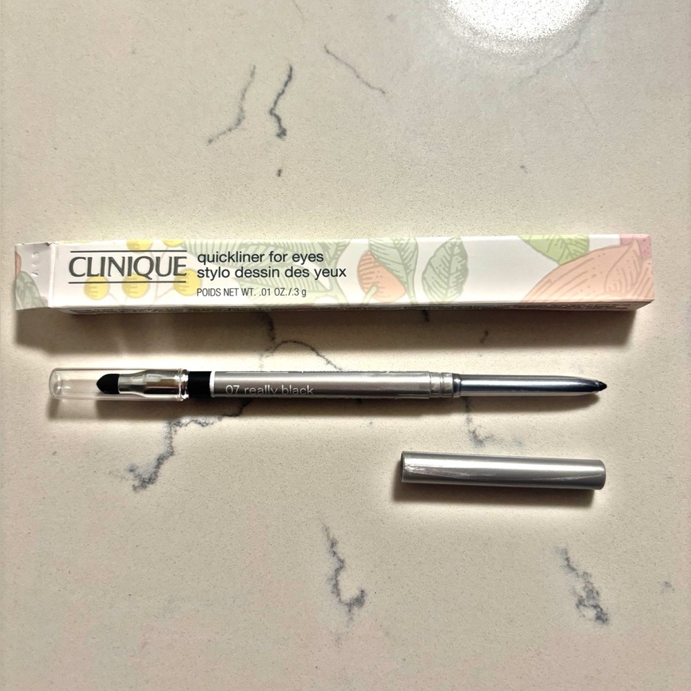 Clinique Quickliner Retractable Eye Pencil in Silver Casing - Really Black